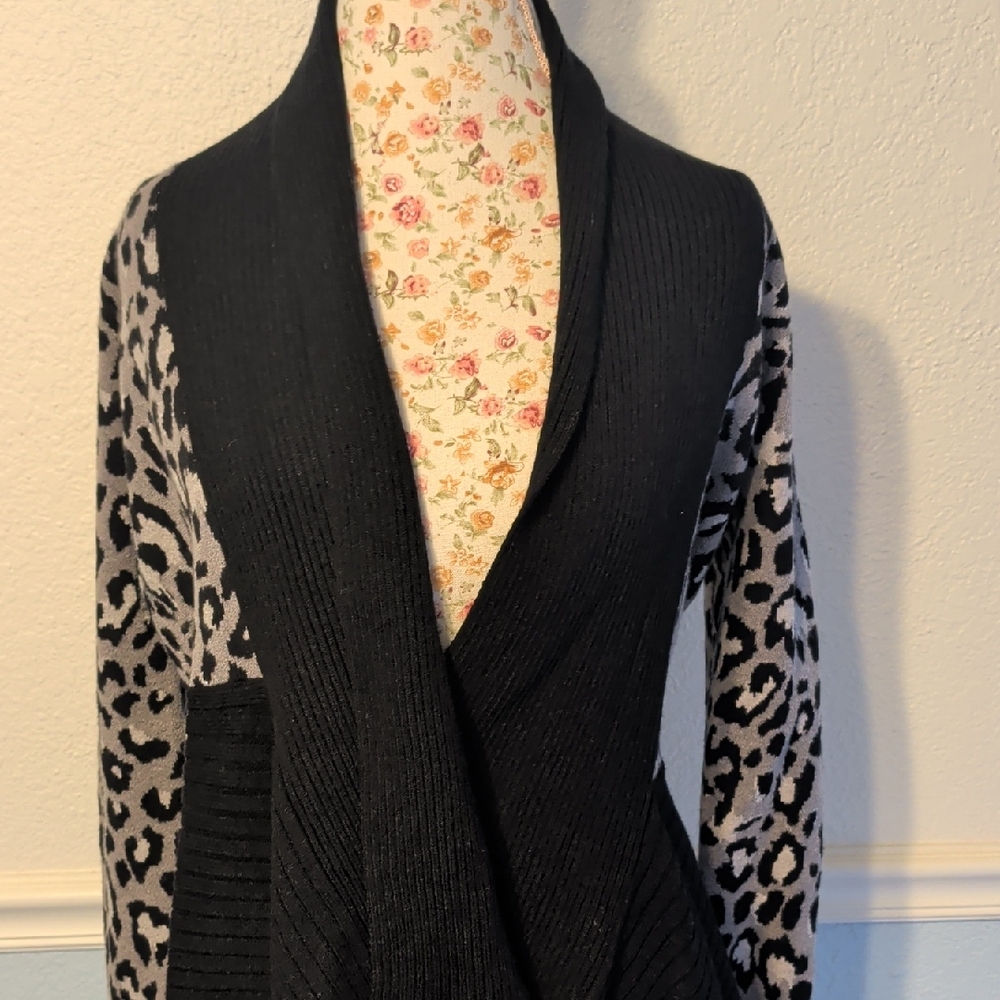 Black and Gray Leopard Print Women's Sweater; Open Front Cardigan BNWT